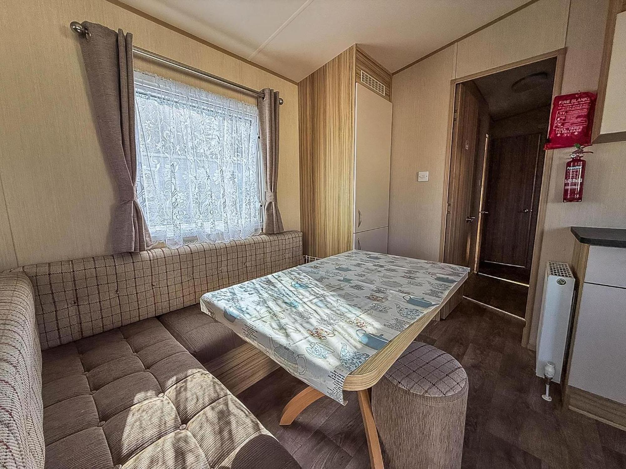 Great 8 Berth Caravan In Norfolk Near To Great Yarmouth Ref 20178Bs Hopton on Sea المظهر الخارجي الصورة