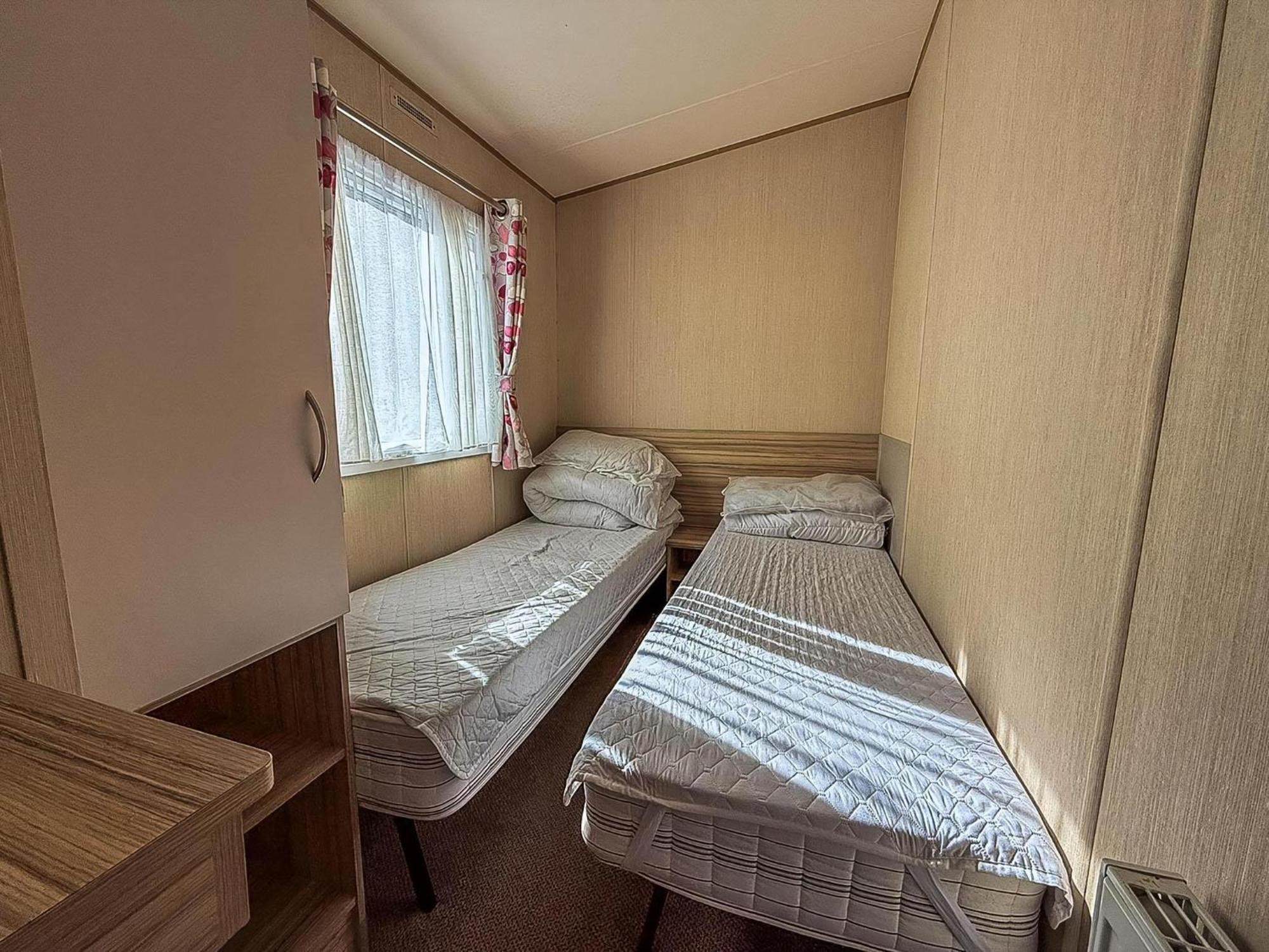 Great 8 Berth Caravan In Norfolk Near To Great Yarmouth Ref 20178Bs Hopton on Sea المظهر الخارجي الصورة